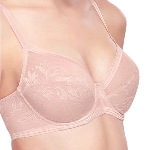 Pink lace bra/Lingerie | wacoal